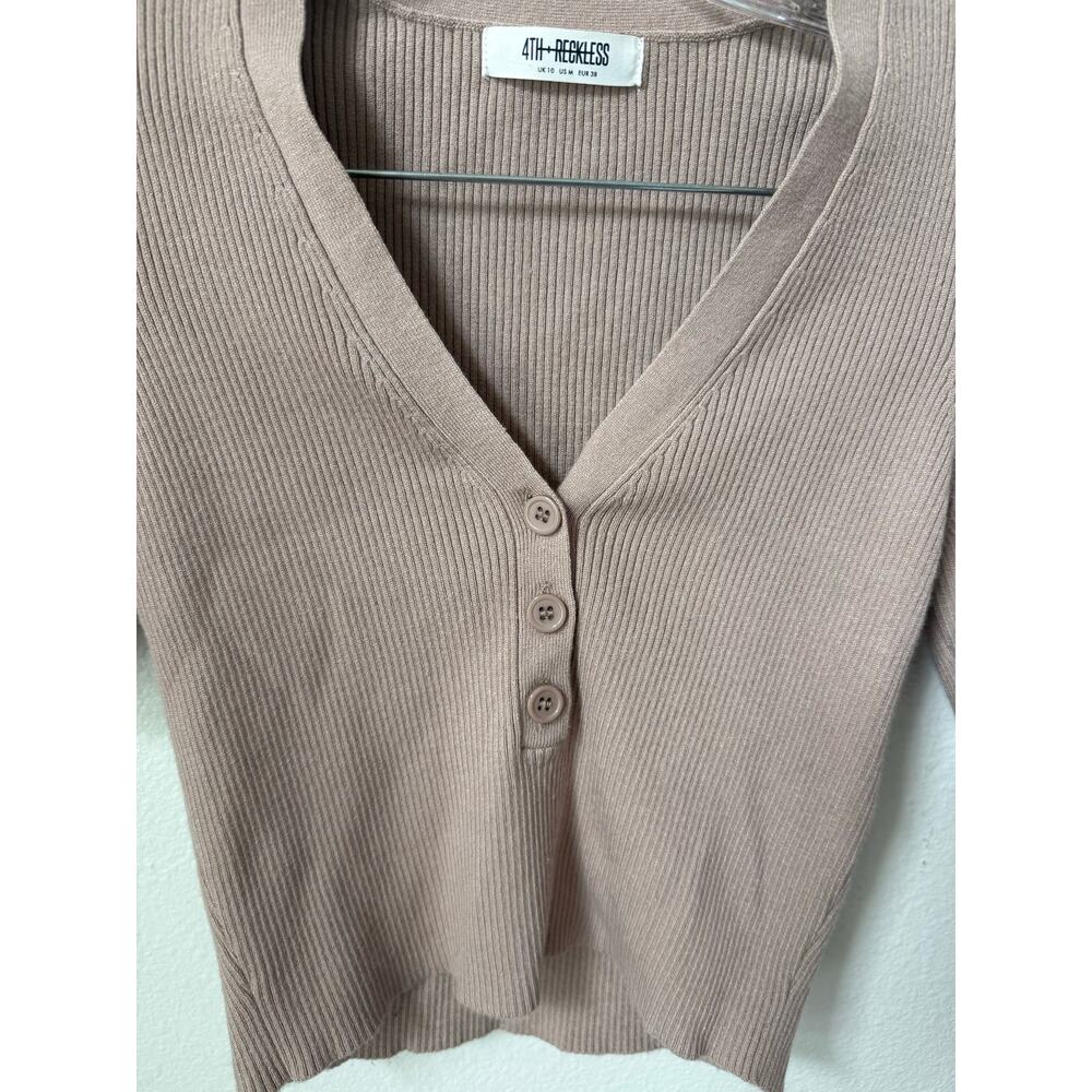 4th & Reckless Women’s Tinsley Button Front Knitted Top Size Medium - Picture 4 of 6